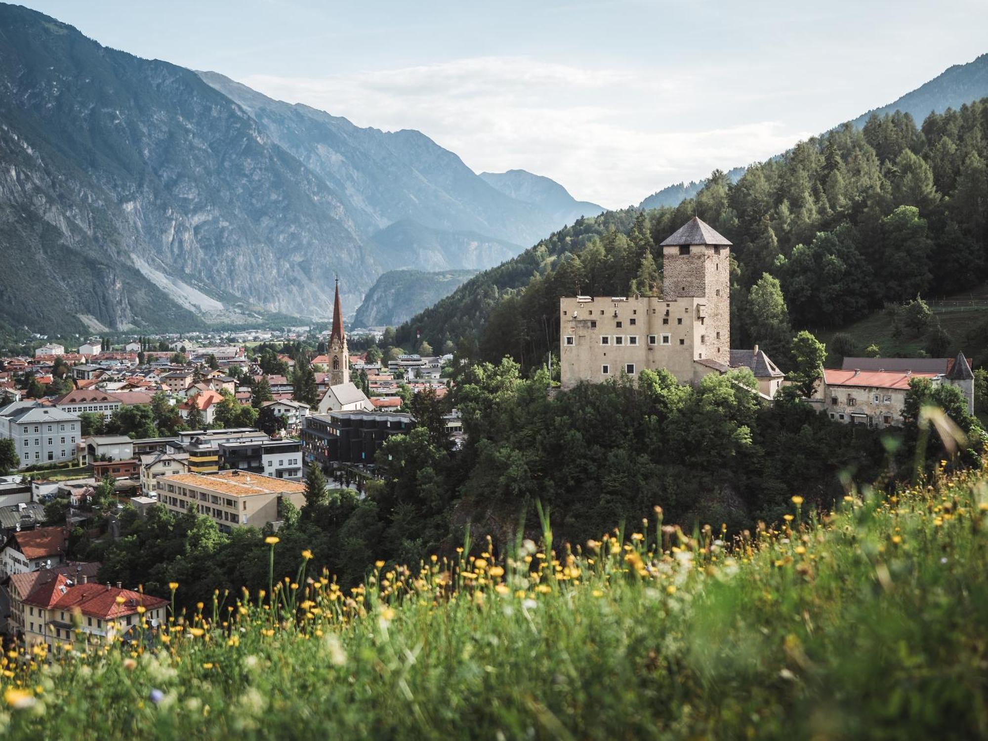 Deluxe Apartement Tirol Landeck Buitenkant foto